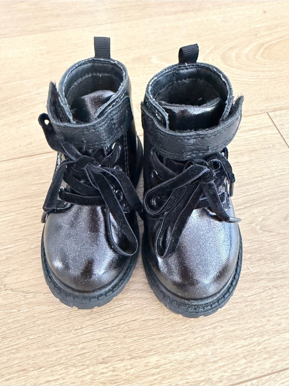 Carter's Black Shiny Ankle Boots